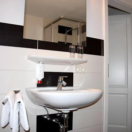 Restaurant Engel מלון