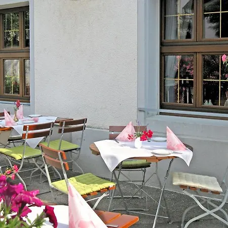 מלון Restaurant Engel Pfaffenweiler
