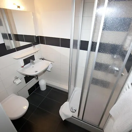 מלון Restaurant Engel Pfaffenweiler